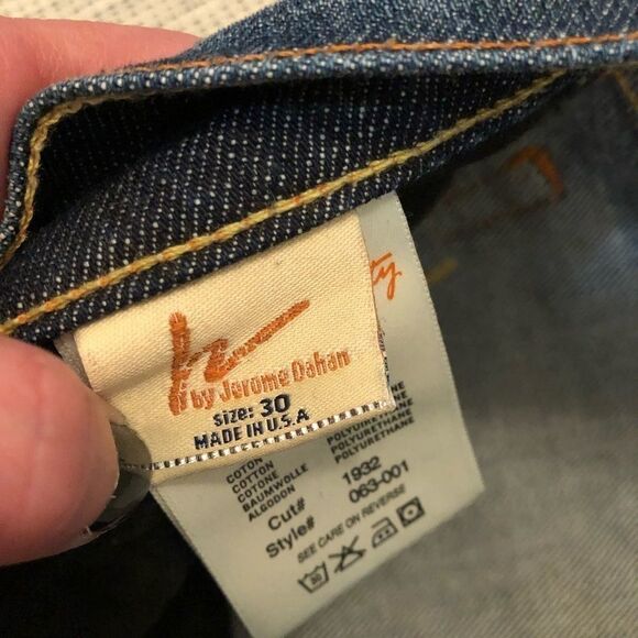 Citizens of Humanity low waist cropped jeans. - Picture 2 of 7